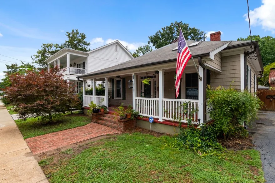 Chicago Bungalows — a classic Chicago home style